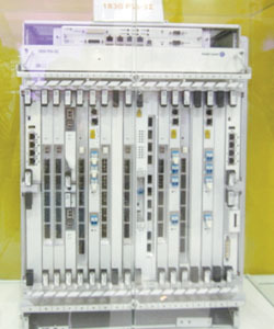 光通信市場邁入'接入網(wǎng)'時代 設(shè)備制造的新機遇與挑戰(zhàn)